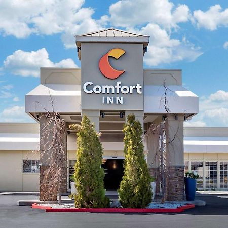 Comfort Inn & Suites Кламат Фолс Екстериор снимка